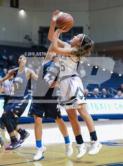 Thumbnail 2 in San Marcos vs. La Costa Canyon (CIF SDS D1 Final) photogallery.