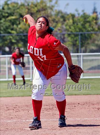 Thumbnail 3 in St. Francis vs. Lodi photogallery.