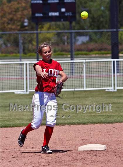 Thumbnail 1 in St. Francis vs. Lodi photogallery.