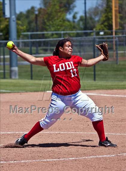Thumbnail 3 in St. Francis vs. Lodi photogallery.