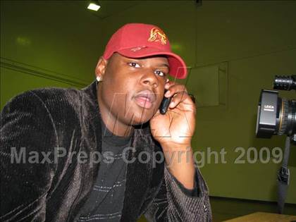 Thumbnail 2 in Renardo Sidney College Annoucement @ Fairfax High School photogallery.