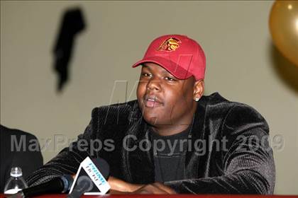 Thumbnail 2 in Renardo Sidney College Annoucement @ Fairfax High School photogallery.