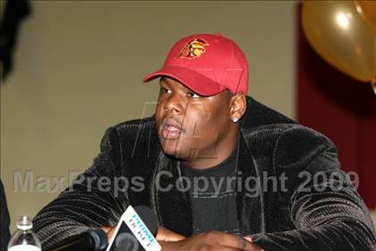 Thumbnail 1 in Renardo Sidney College Annoucement @ Fairfax High School photogallery.