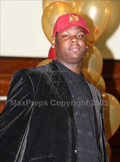 Thumbnail 1 in Renardo Sidney College Annoucement @ Fairfax High School photogallery.