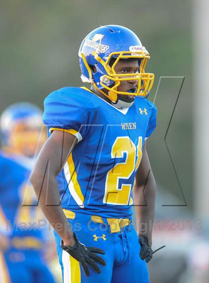Thumbnail 3 in Easley @ Wren (MaxPreps Rivalry Series) photogallery.