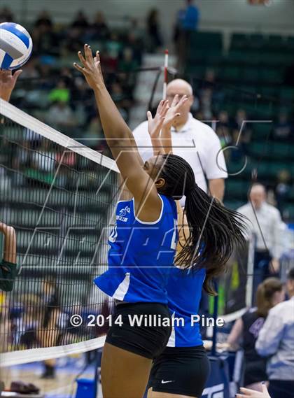 Thumbnail 2 in Hudson Falls vs. Elwood-Glenn (NYSPHSAA Class B Pool Play) photogallery.