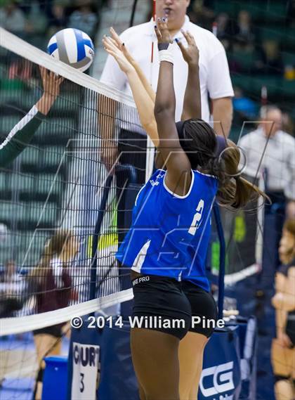 Thumbnail 1 in Hudson Falls vs. Elwood-Glenn (NYSPHSAA Class B Pool Play) photogallery.