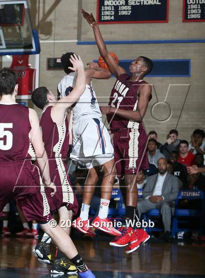 Thumbnail 2 in Iona Prep @ Archbishop Stepinac photogallery.