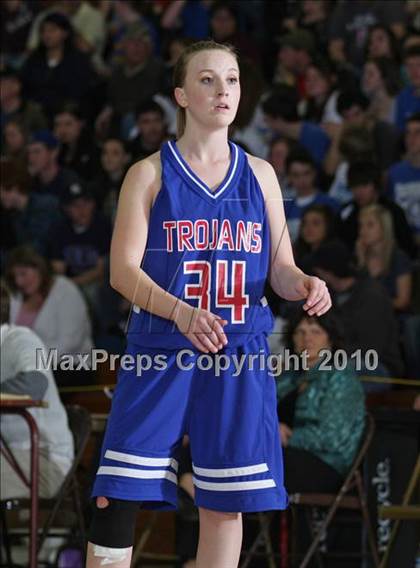 Thumbnail 1 in Hamilton vs. Durham (CIF NS D5 Final) photogallery.