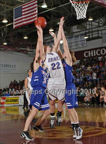 Thumbnail 2 in Hamilton vs. Durham (CIF NS D5 Final) photogallery.