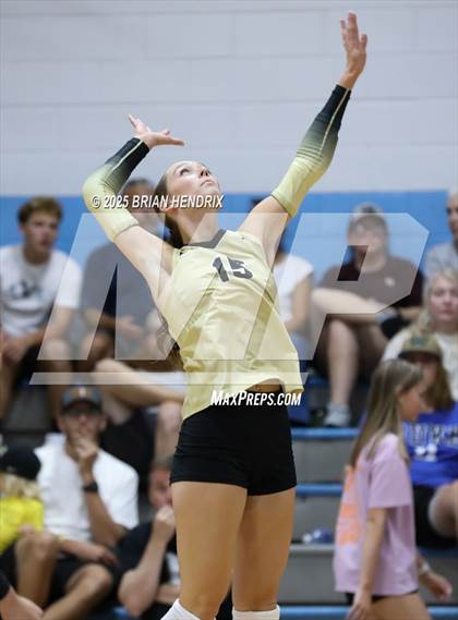 Thumbnail 2 in Draughn @ Foard photogallery.