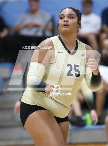 Thumbnail 3 in Draughn @ Foard photogallery.