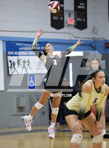 Thumbnail 3 in Draughn @ Foard photogallery.