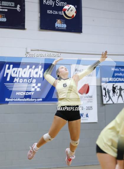 Thumbnail 2 in Draughn @ Foard photogallery.