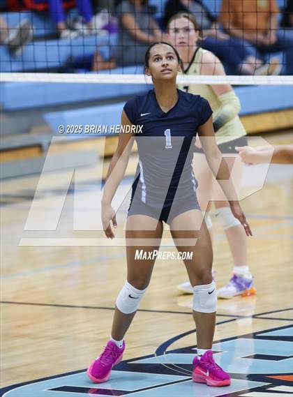 Thumbnail 1 in Draughn @ Foard photogallery.