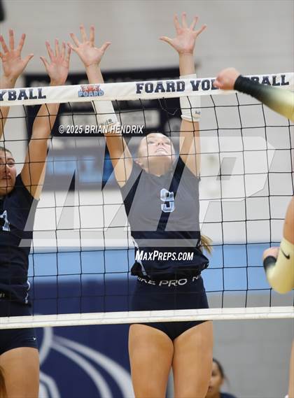 Thumbnail 3 in Draughn @ Foard photogallery.