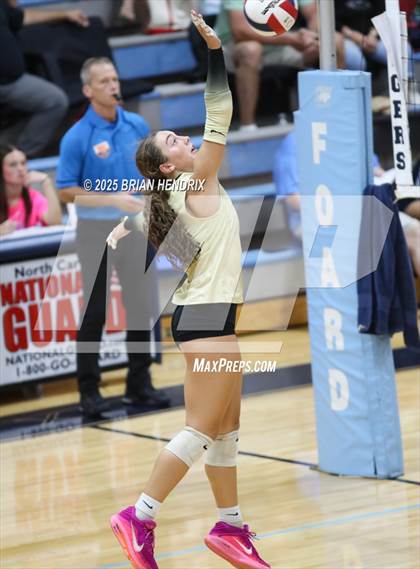 Thumbnail 3 in Draughn @ Foard photogallery.