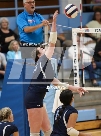 Thumbnail 2 in Draughn @ Foard photogallery.