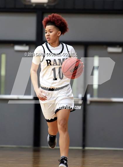 Thumbnail 3 in Eastern Guilford @ Havelock (NCHSAA Round 1 Playoff) photogallery.