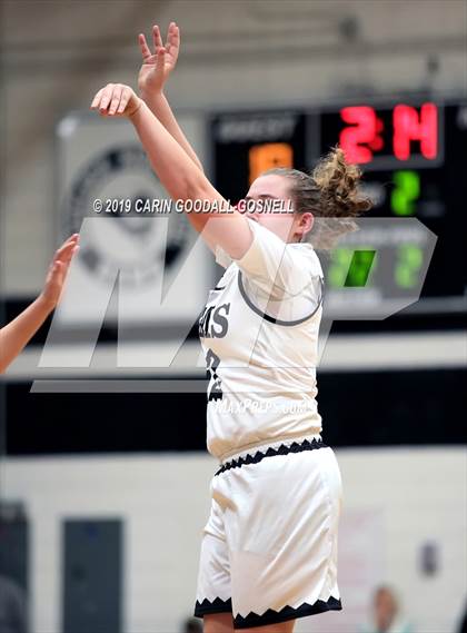 Thumbnail 1 in Eastern Guilford @ Havelock (NCHSAA Round 1 Playoff) photogallery.