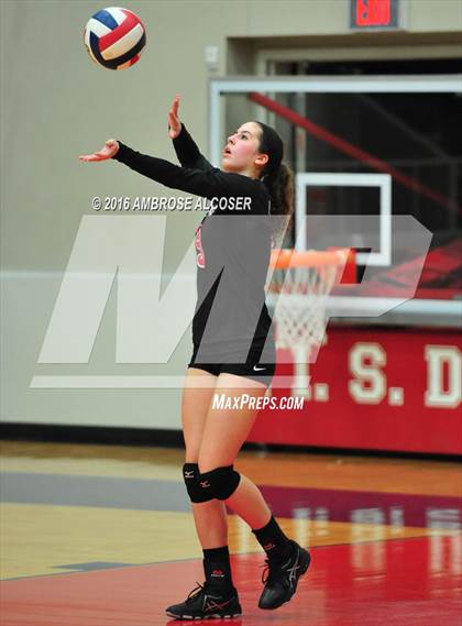 Thumbnail 1 in Goose Creek Memorial vs. Dawson (UIL 6A Area Playoff) photogallery.