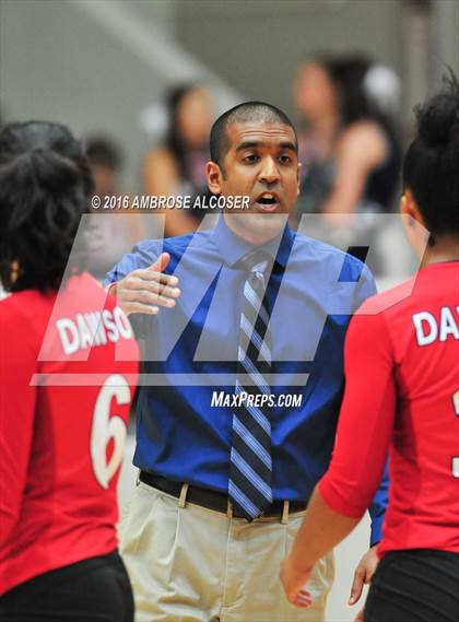 Thumbnail 1 in Goose Creek Memorial vs. Dawson (UIL 6A Area Playoff) photogallery.