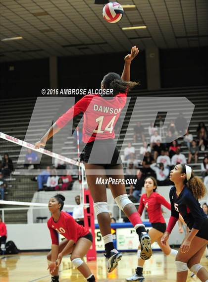 Thumbnail 3 in Goose Creek Memorial vs. Dawson (UIL 6A Area Playoff) photogallery.