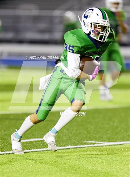 Thumbnail 1 in Sumner vs. Hillsborough (FHSAA 6A Regional Semifinal) photogallery.
