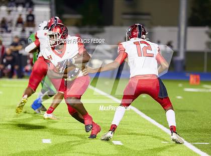 Thumbnail 3 in Sumner vs. Hillsborough (FHSAA 6A Regional Semifinal) photogallery.