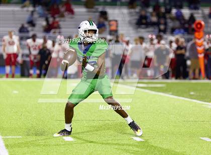 Thumbnail 3 in Sumner vs. Hillsborough (FHSAA 6A Regional Semifinal) photogallery.