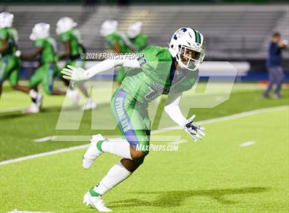 Thumbnail 2 in Sumner vs. Hillsborough (FHSAA 6A Regional Semifinal) photogallery.