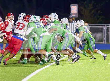 Thumbnail 2 in Sumner vs. Hillsborough (FHSAA 6A Regional Semifinal) photogallery.