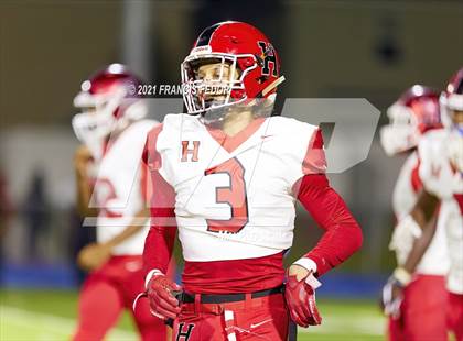 Thumbnail 2 in Sumner vs. Hillsborough (FHSAA 6A Regional Semifinal) photogallery.