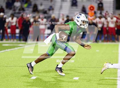 Thumbnail 3 in Sumner vs. Hillsborough (FHSAA 6A Regional Semifinal) photogallery.