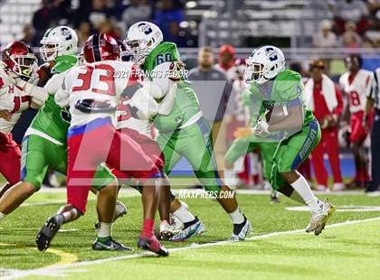Thumbnail 1 in Sumner vs. Hillsborough (FHSAA 6A Regional Semifinal) photogallery.
