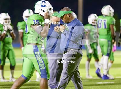 Thumbnail 2 in Sumner vs. Hillsborough (FHSAA 6A Regional Semifinal) photogallery.