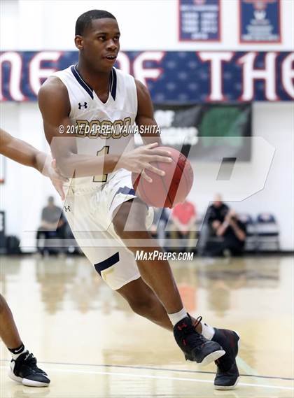 Thumbnail 3 in St. John Bosco vs. Salesian College Preparatory (MaxPreps/DLS MLK Jr. Classic) photogallery.