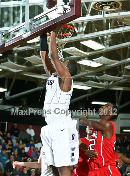 Thumbnail 3 in Gonzaga vs Riverside (Spalding Hoophall Classic) photogallery.