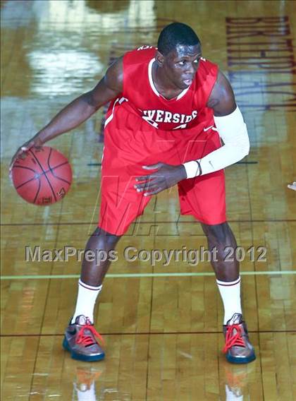 Thumbnail 2 in Gonzaga vs Riverside (Spalding Hoophall Classic) photogallery.