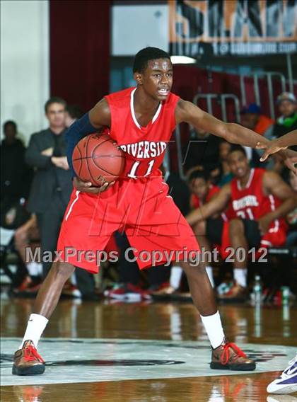 Thumbnail 2 in Gonzaga vs Riverside (Spalding Hoophall Classic) photogallery.