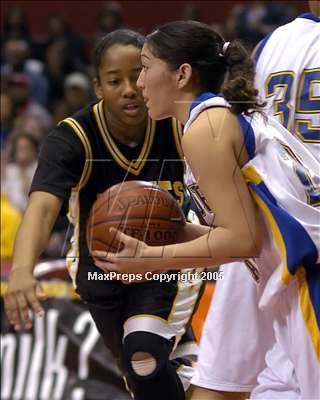 Thumbnail 3 in Bishop Amat vs. Bishop Montgomery (SoCal D3 Final) photogallery.