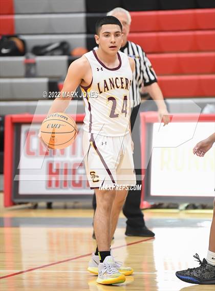 Thumbnail 1 in Salpointe Catholic vs. Maricopa (Phoenix Union High Classic) photogallery.