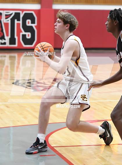 Thumbnail 1 in Salpointe Catholic vs. Maricopa (Phoenix Union High Classic) photogallery.
