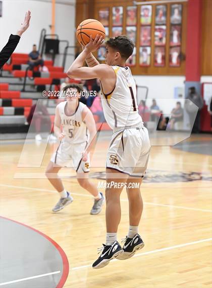 Thumbnail 1 in Salpointe Catholic vs. Maricopa (Phoenix Union High Classic) photogallery.