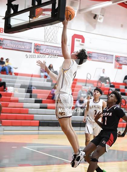 Thumbnail 1 in Salpointe Catholic vs. Maricopa (Phoenix Union High Classic) photogallery.