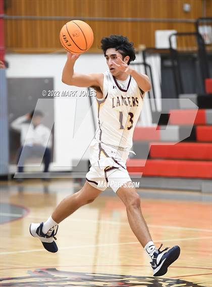 Thumbnail 1 in Salpointe Catholic vs. Maricopa (Phoenix Union High Classic) photogallery.