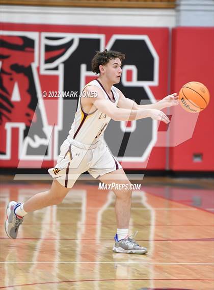 Thumbnail 1 in Salpointe Catholic vs. Maricopa (Phoenix Union High Classic) photogallery.