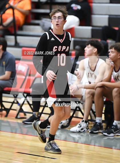 Thumbnail 3 in Salpointe Catholic vs. Maricopa (Phoenix Union High Classic) photogallery.