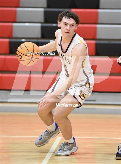 Thumbnail 2 in Salpointe Catholic vs. Maricopa (Phoenix Union High Classic) photogallery.