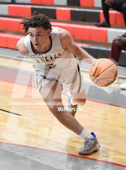 Thumbnail 2 in Salpointe Catholic vs. Maricopa (Phoenix Union High Classic) photogallery.